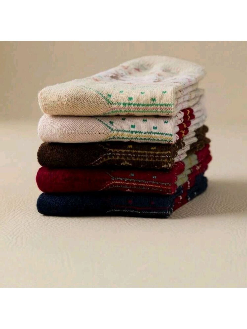 New 5 Pairs Women's Autumn/Winter socks - Picture 3 of 3